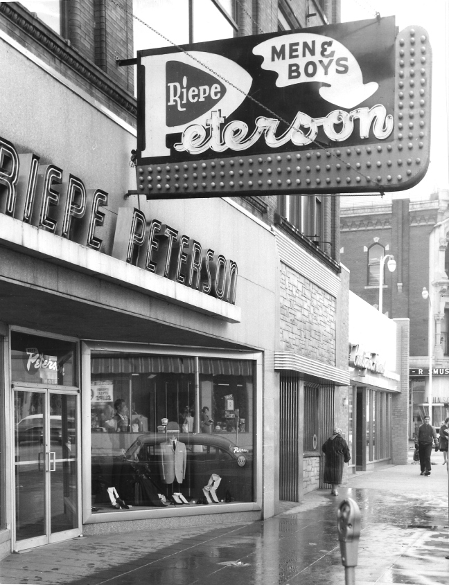 Photo of exterior of Riepe-Peterson Clothing Co